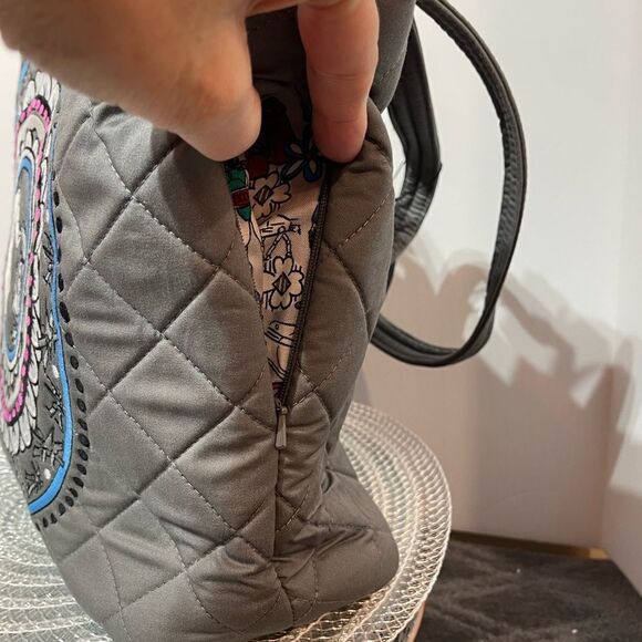 Vera Bradley Star Wars Small Vera Tote in Far Far Away NWT - Picture 7 of 13